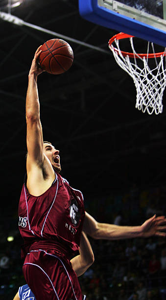 1亿英镑购 1亿英镑购