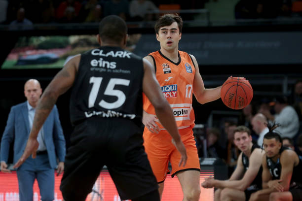 护和切入轻 护和切入轻