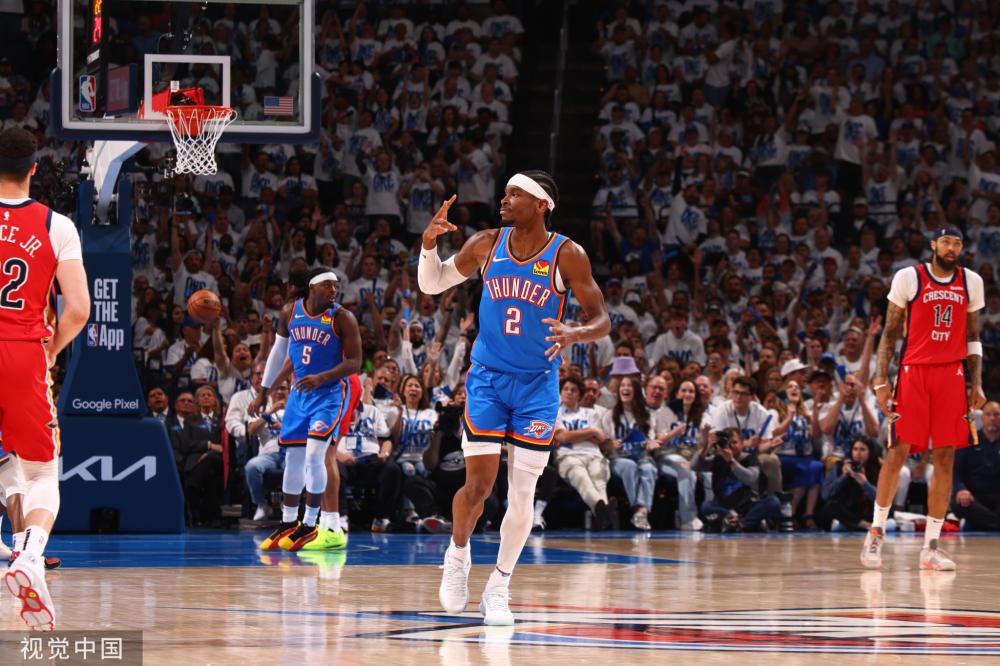 竞技场上的 竞技场上的